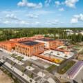 Rykmentinpuiston koulu ja päiväkoti | Equitone-julkisivulevyt Tectiva & Linea | Muotolevy